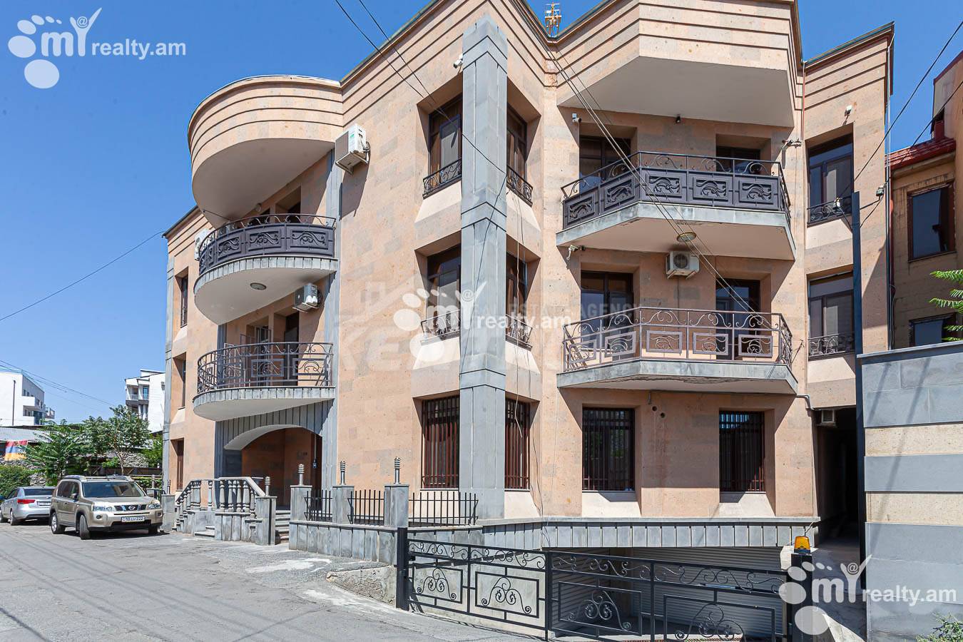 3 bedroom apartment for sale Antarayin, G. Gasparyan street, Center Yerevan, 154766