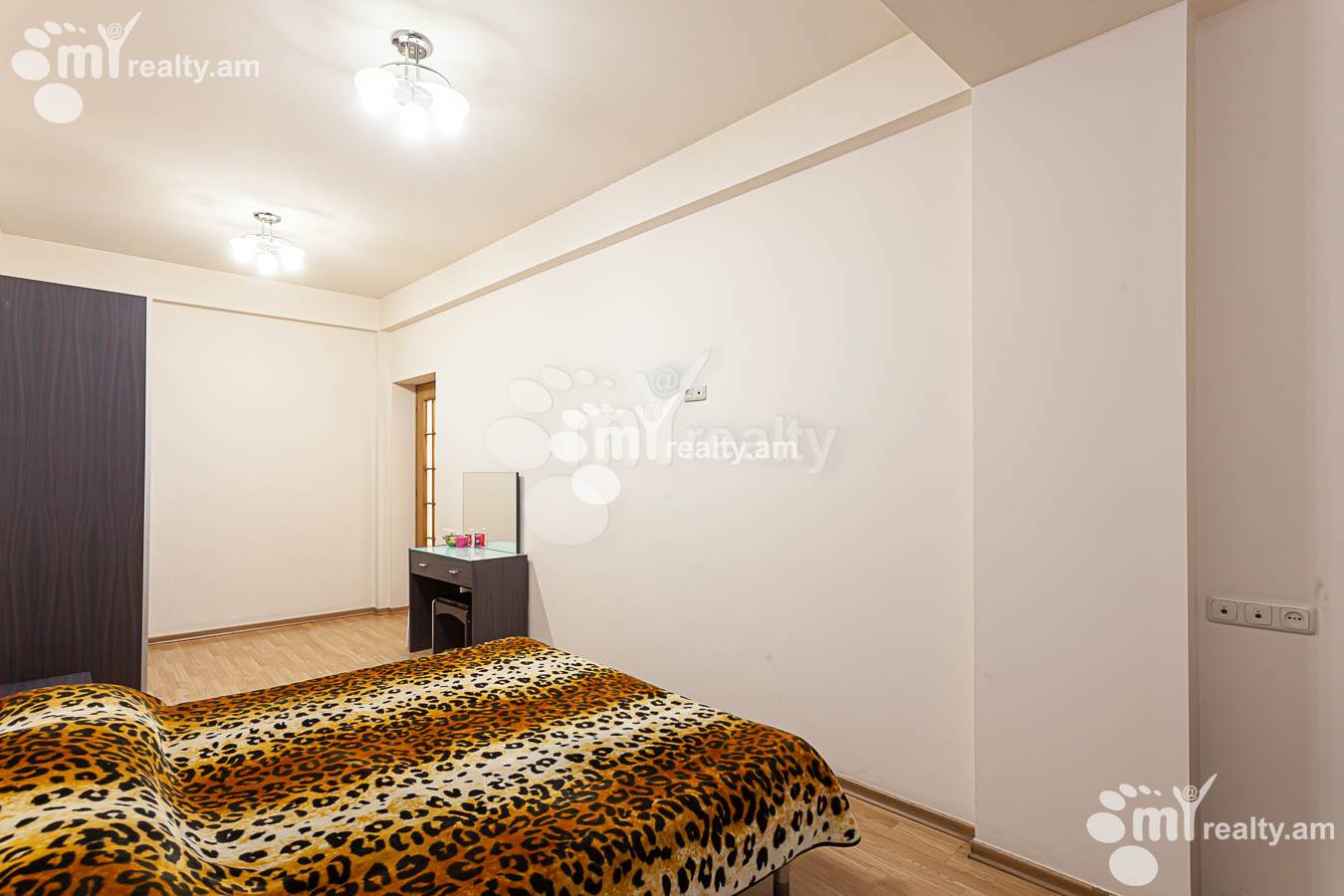 2 bedroom apartment for sale Saryan St, Center Yerevan, 154205