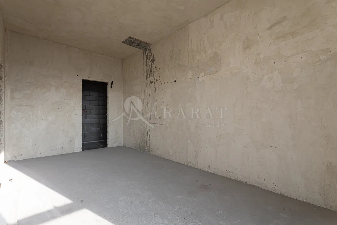 4 bedroom apartment for sale Rostom St, Center Yerevan, 158377