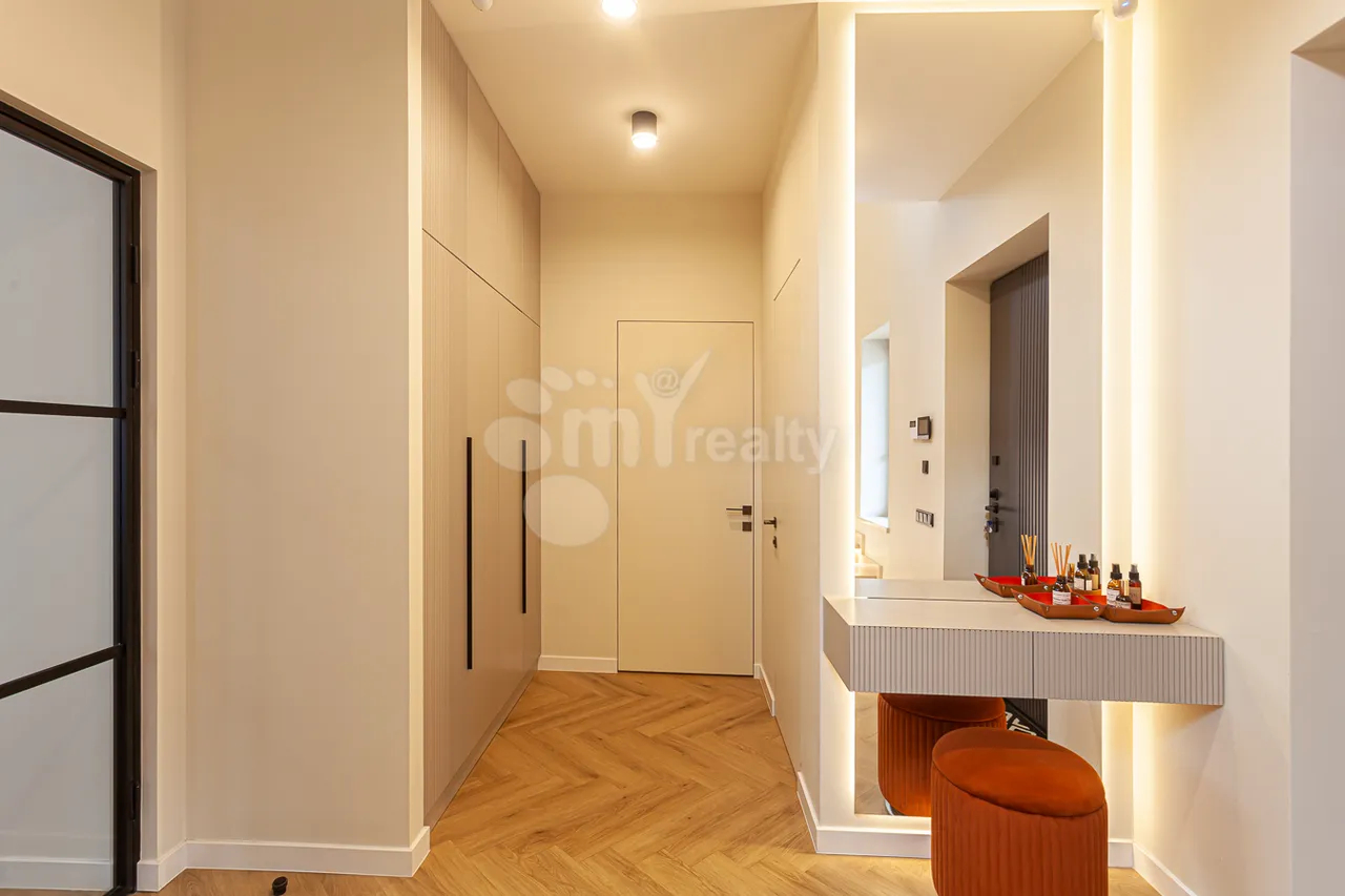 House for sale Abovyan dis, Avan Yerevan, 160738