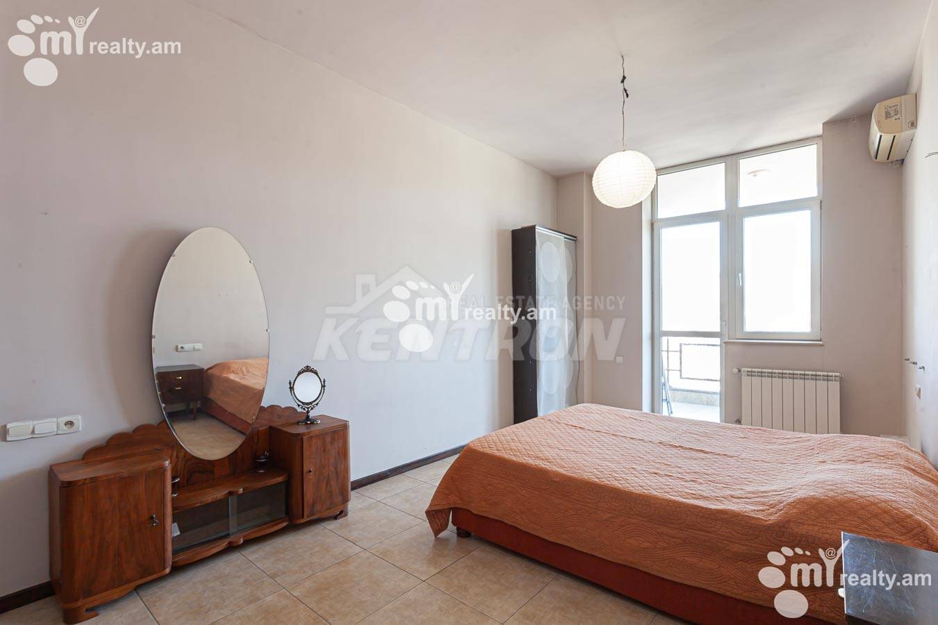 3 սենյականոց բնակարան  Ռոստոմի փող, Կենտրոն Երևան, 154973