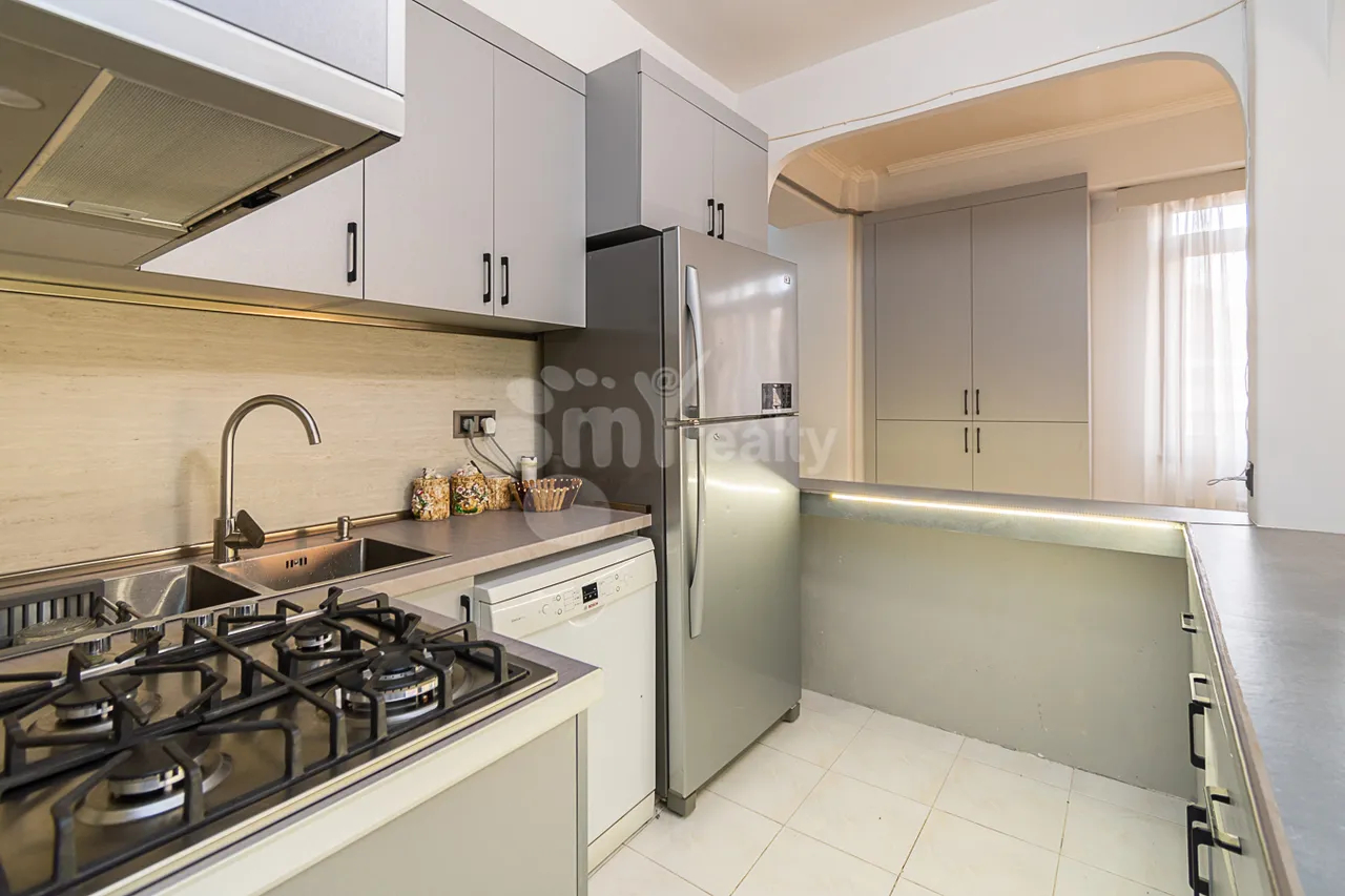 2 bedroom apartment for rent خیابان پوشکین, مرکز شهر ایروان, 160138