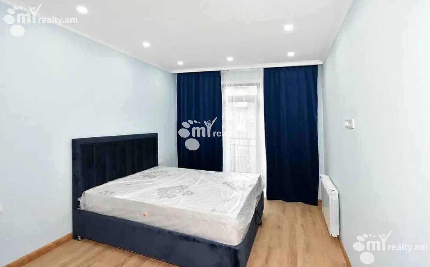 3 bedroom apartment for sale Tpagrichner St, Center Yerevan, 147167