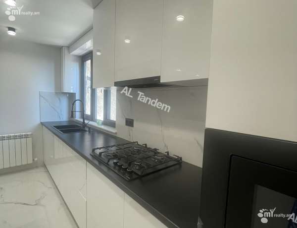 arandznatun-vardzakalutyun-Yerevan-Ajapnyak