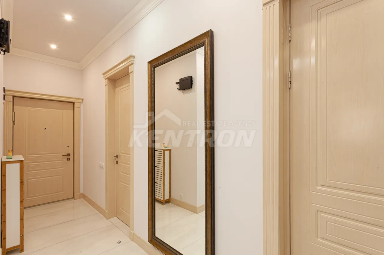 Купить 3 комнатную квартиру Амирян ул, Центр Ереван, 159134