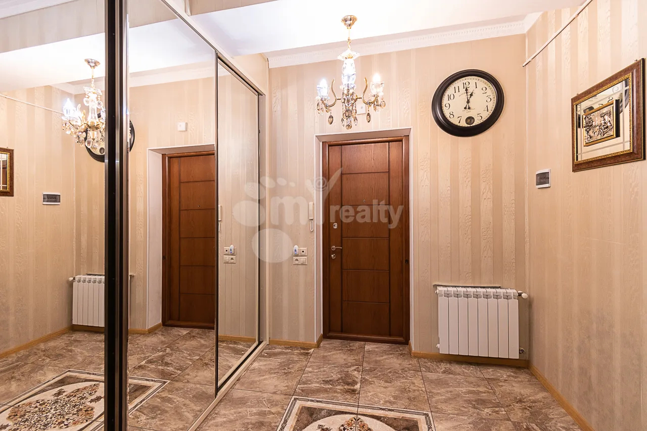 3 bedroom apartment for sale Hr.Kochar St, Arabkir Yerevan, 160025