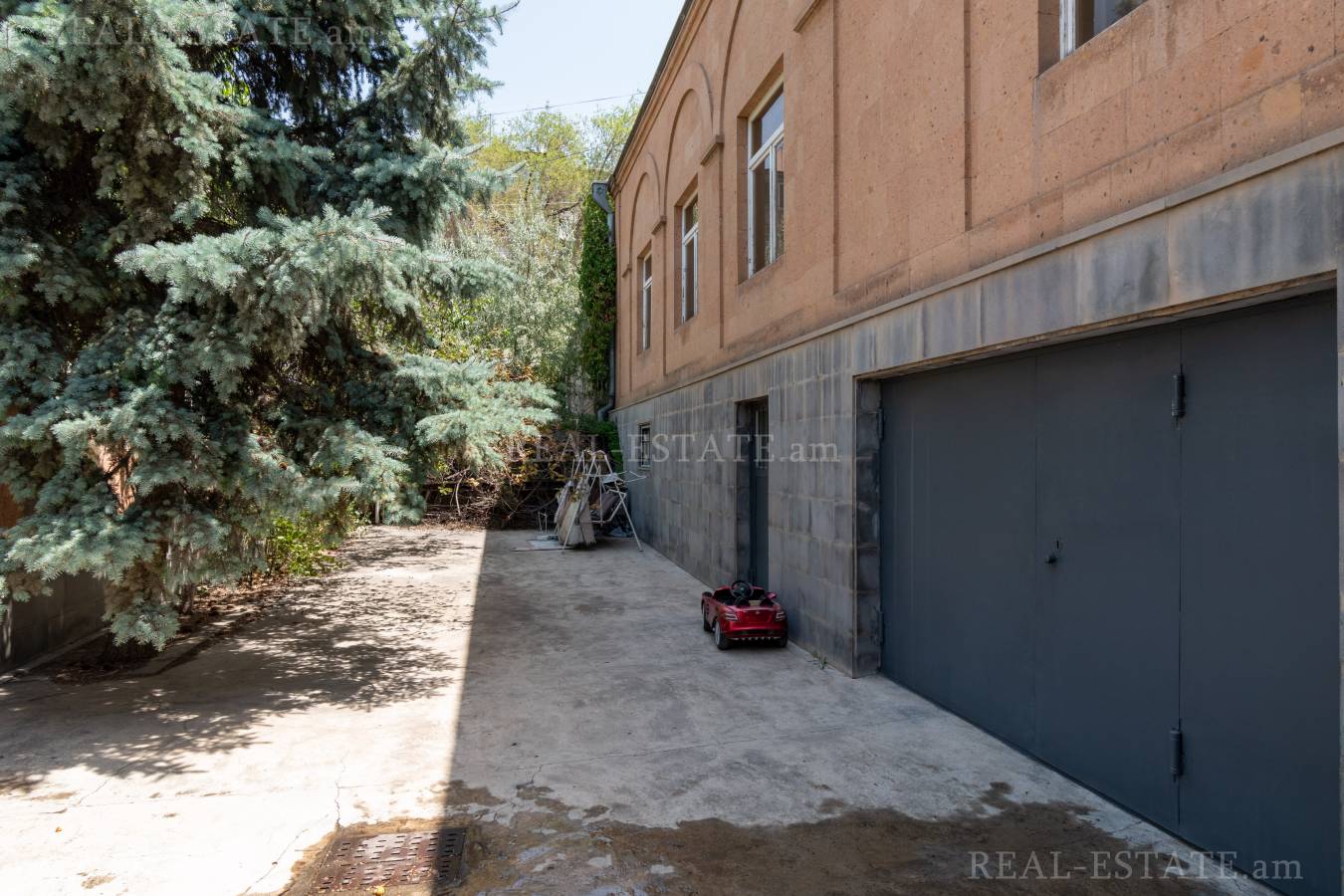 House for sale خیابان اِرزنکیان, عربگیر ایروان, 131697