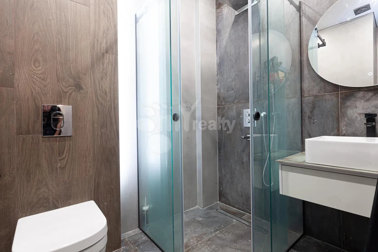 4 bedroom apartment for sale Nalbandyan St, Center Yerevan, 157674
