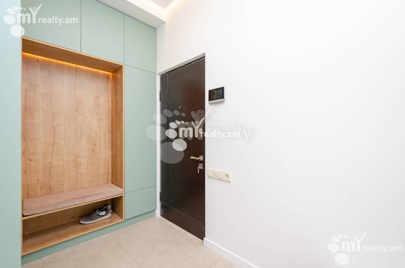 Купить 4 комнатную квартиру Нансен ул, Нор-Норк Ереван, 155753