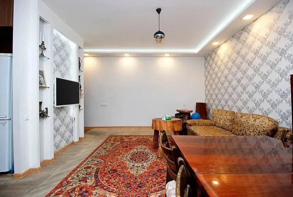 2 bedroom apartment for rent Arshakunyats Ave 1 str, Center Yerevan, 161566