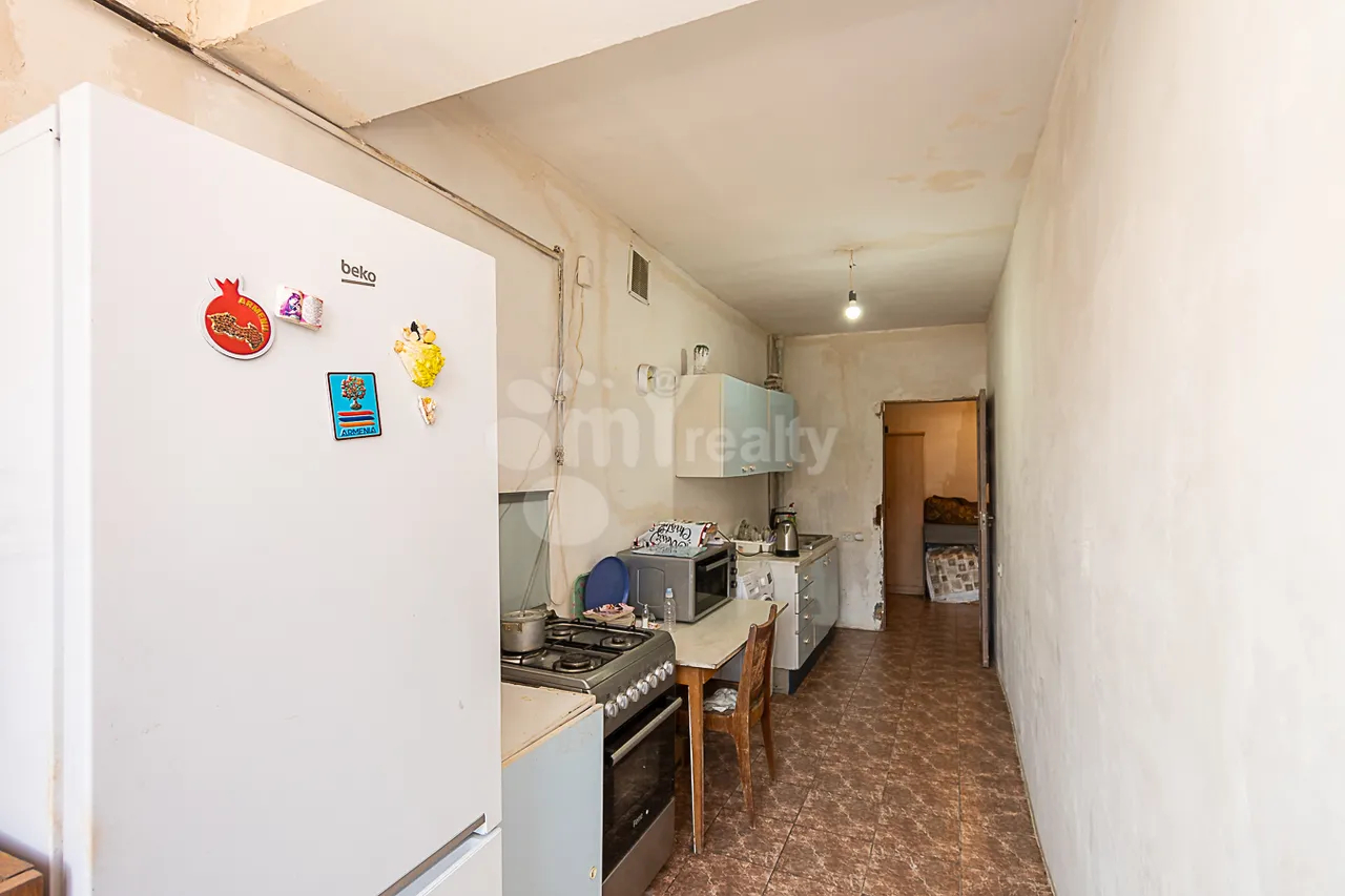 3 bedroom apartment for sale خیابان باشینجاخیان, آچاپنیاک ایروان, 161370