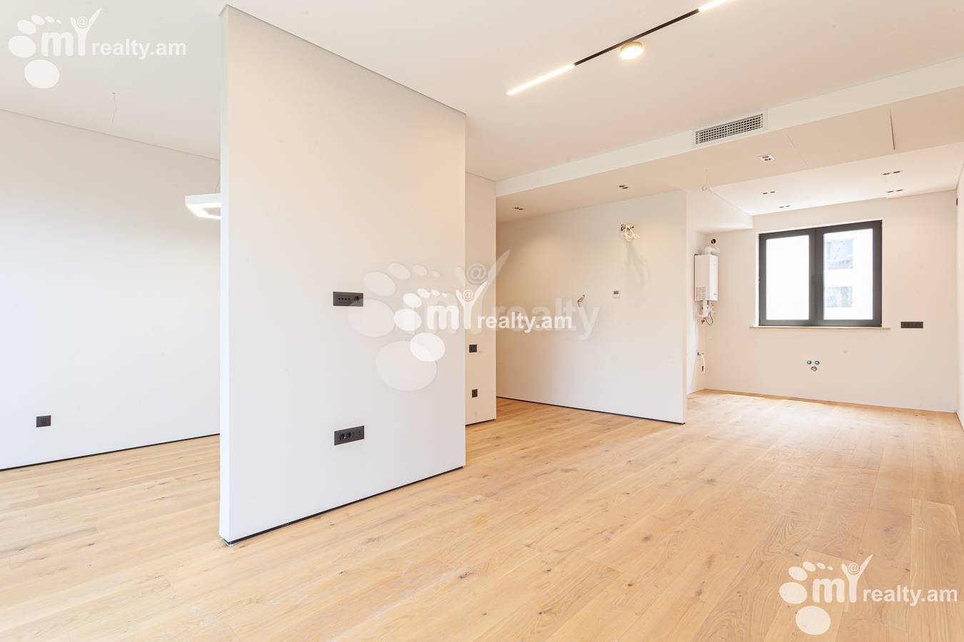 3 bedroom apartment for rent M.Khorenatsi St, Center Yerevan, 156451