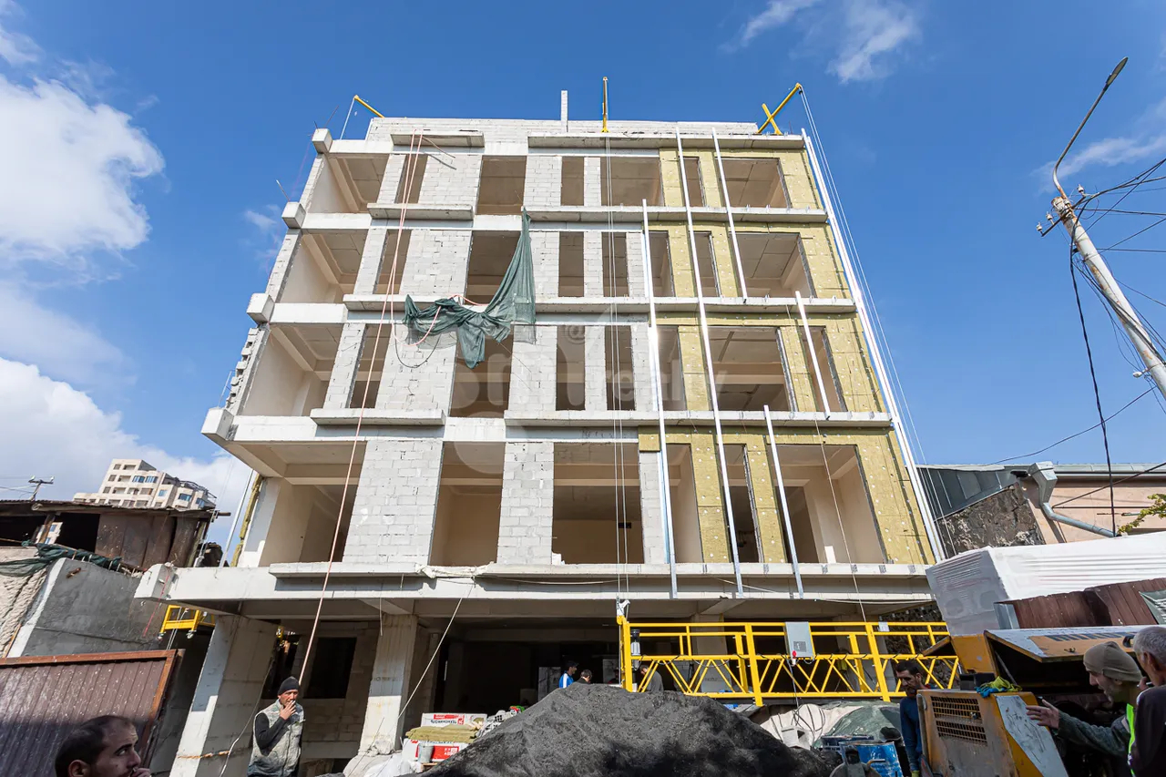 4 bedroom apartment for sale خیابان سِوکارِسی ساکوجی, عربگیر ایروان, 159737