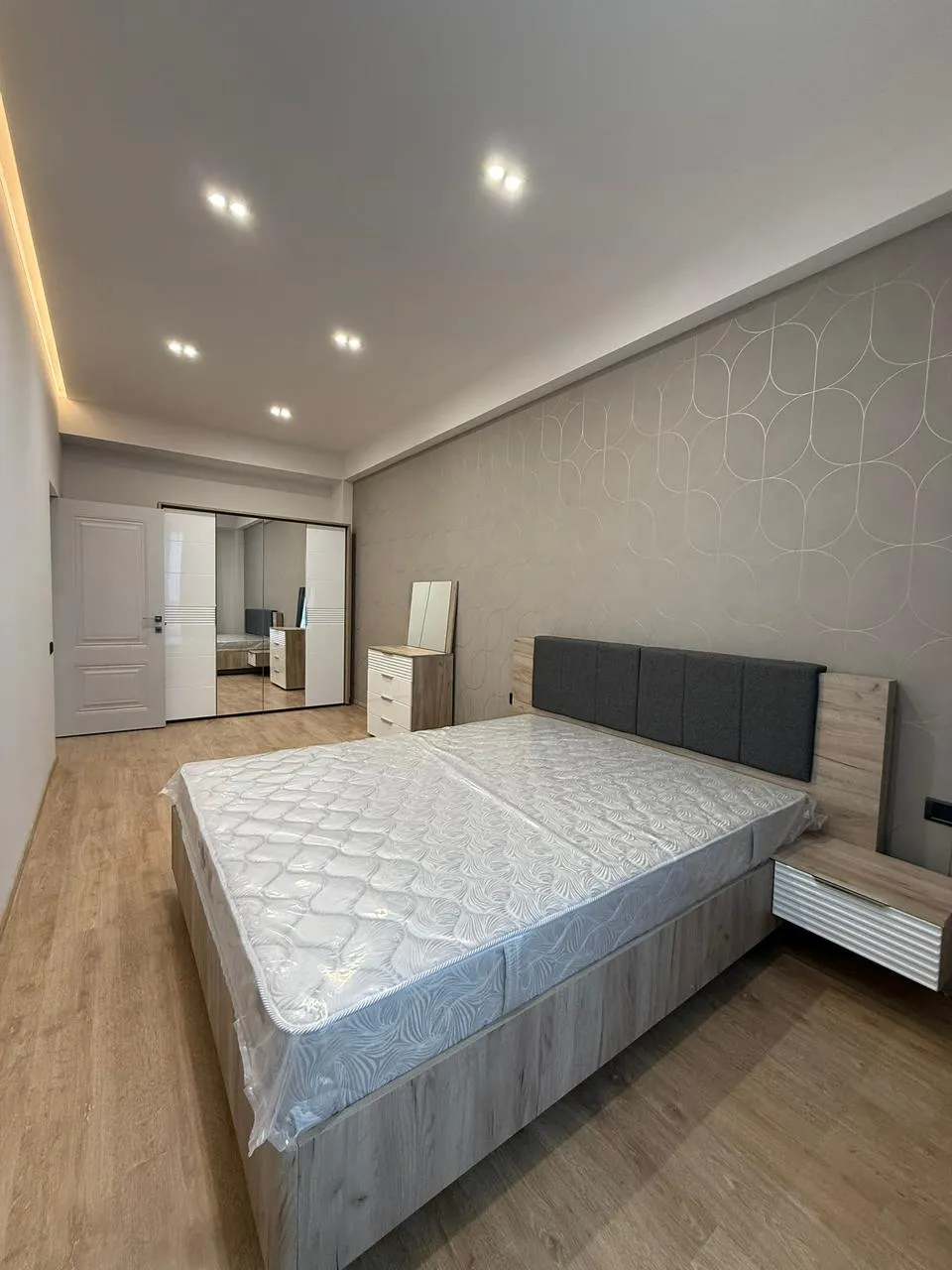 3 bedroom apartment for rent Mamikoniants St, Arabkir Yerevan, 160930