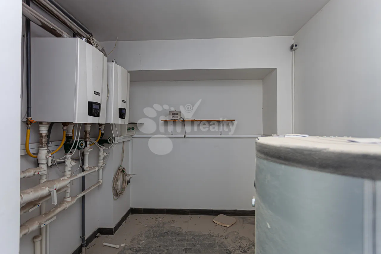 Commercial for sale خیابان داویت آنهاخت, کاناکِر – زیتون ایروان, 161708