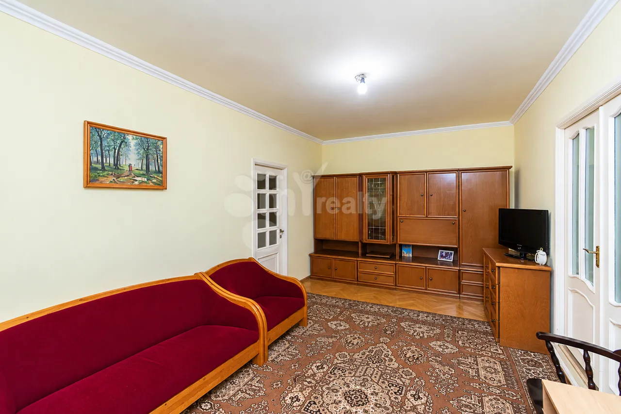 4 bedroom apartment for sale K. Ulnetsi St, Kanaqer-Zeytun Yerevan, 161750