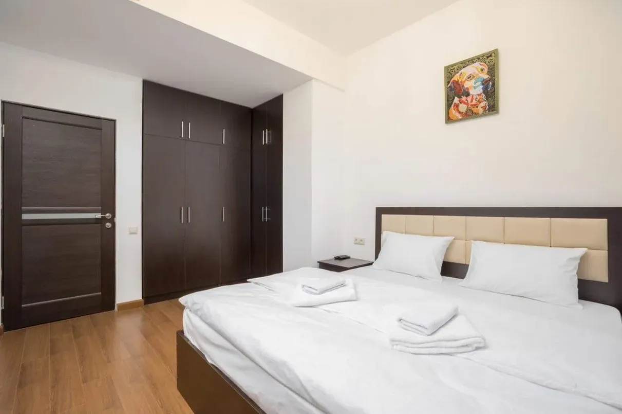 2 bedroom apartment for rent Buzand St, Center Yerevan, 160288