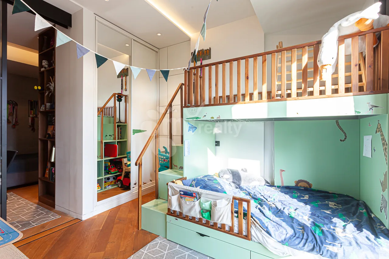 4 bedroom apartment for sale Buzand St, Center Yerevan, 160313