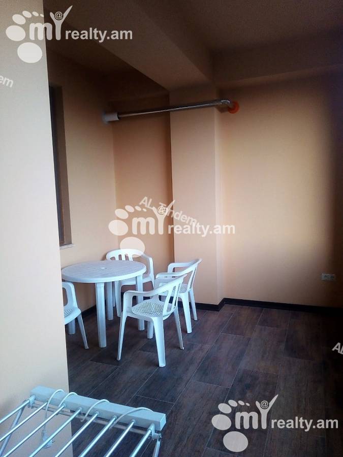 4 bedroom apartment for sale Fuchik St, Ajapnyak Yerevan, 124925