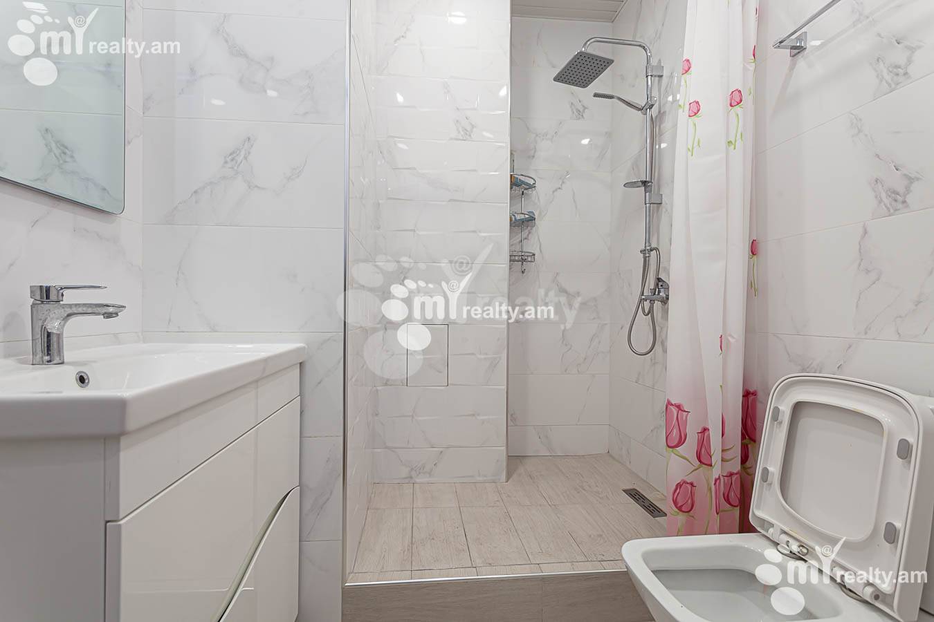 4 bedroom apartment for rent Mashtots Ave, Center Yerevan, 154255