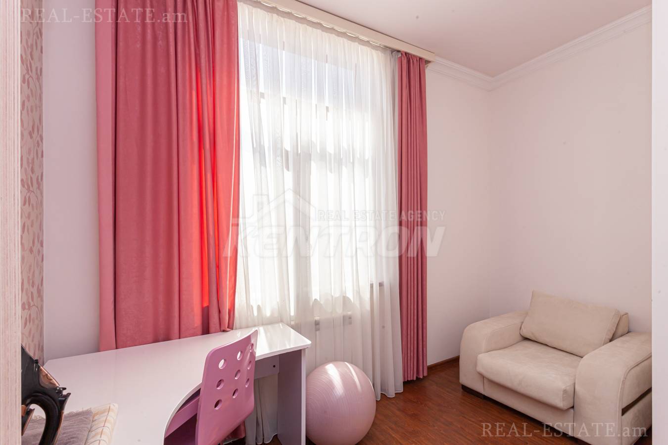 1 bedroom apartment for sale M.Khorenatsi St, Center Yerevan, 140111