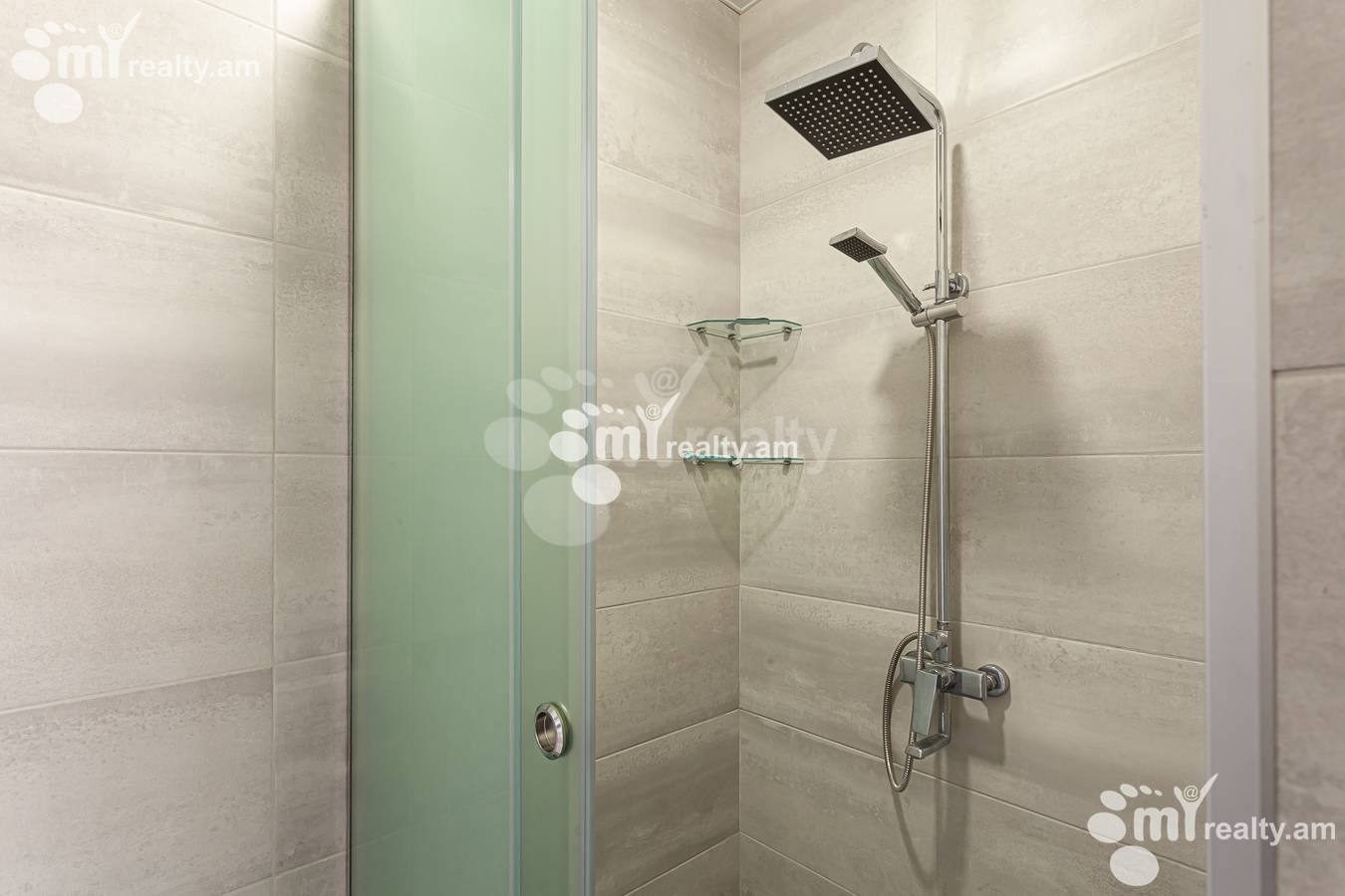 4 bedroom apartment for rent Antarayin St, Center Yerevan, 147902