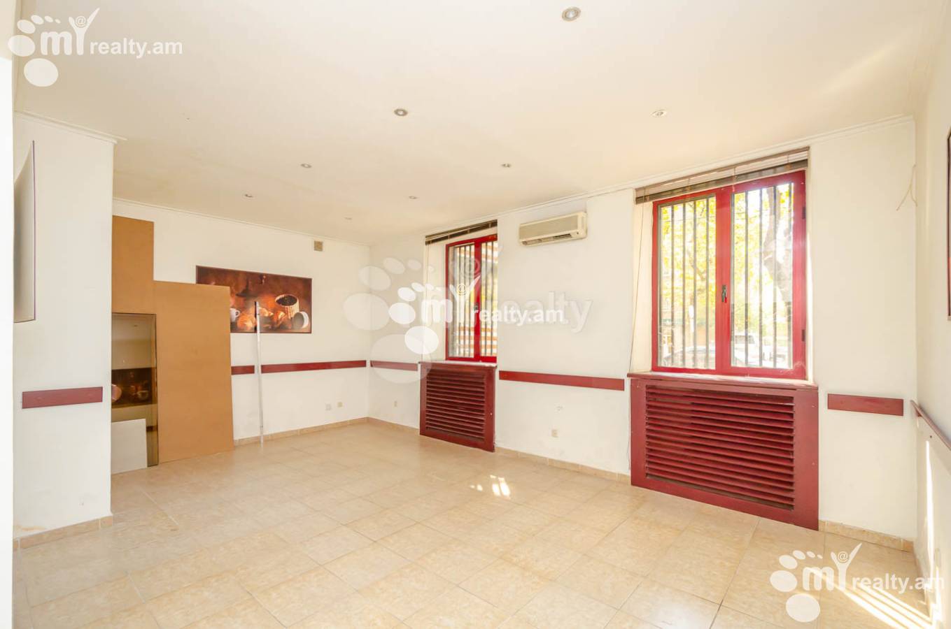 Commercial for sale خیابان کومیتاس, عربگیر ایروان, 144951