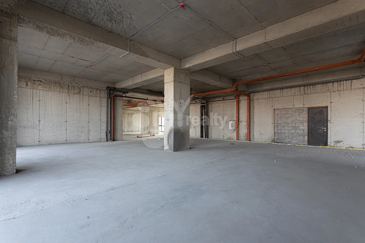Commercial property for sale Paruyr Sevak  dis. 17 street, Avan Yerevan, 157753
