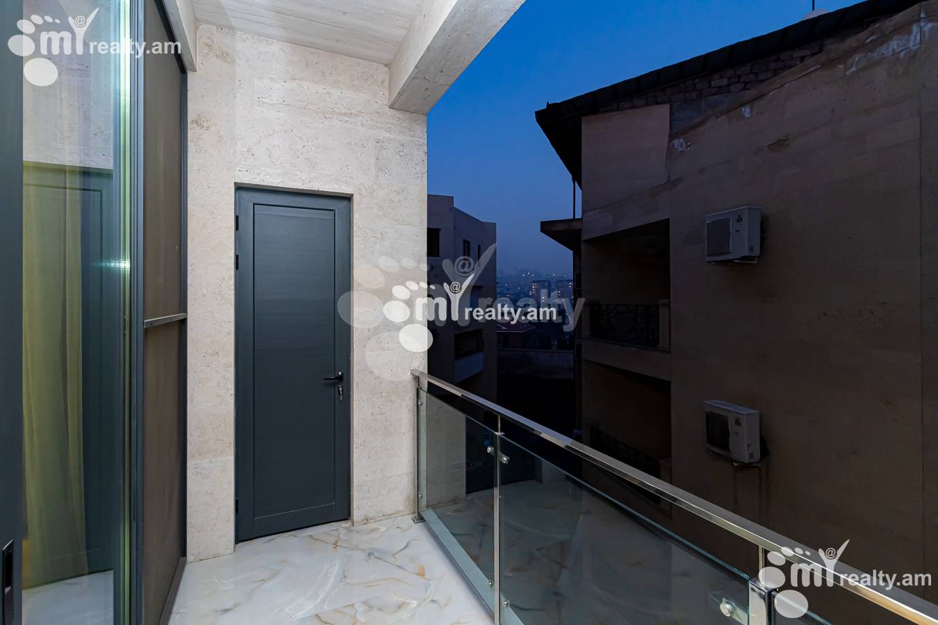 3 bedroom apartment for rent خیابان آزاتوتیان, عربگیر ایروان, 153983