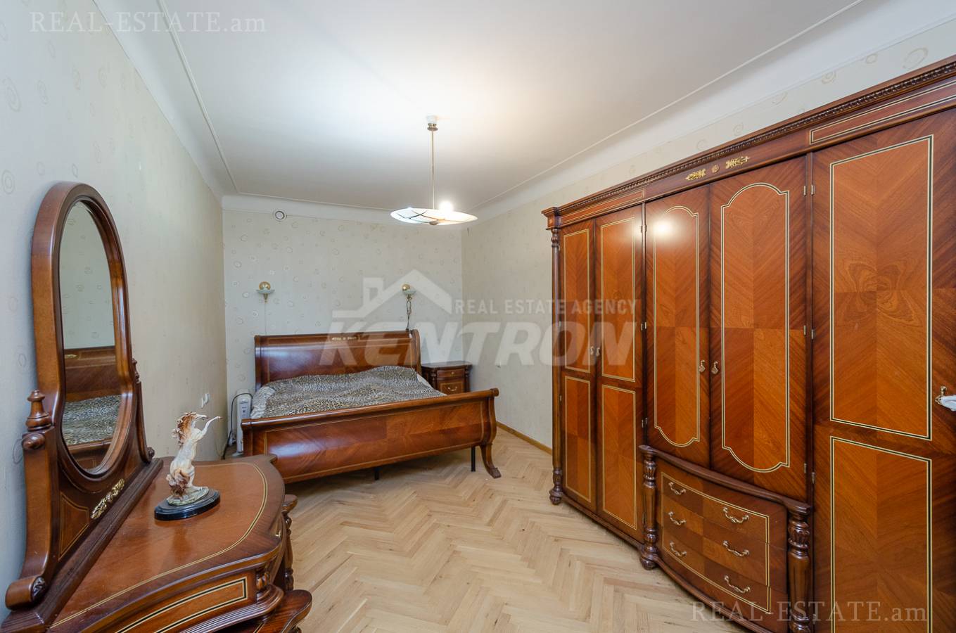 4 bedroom apartment for sale Moskovyan St, Center Yerevan, 137498