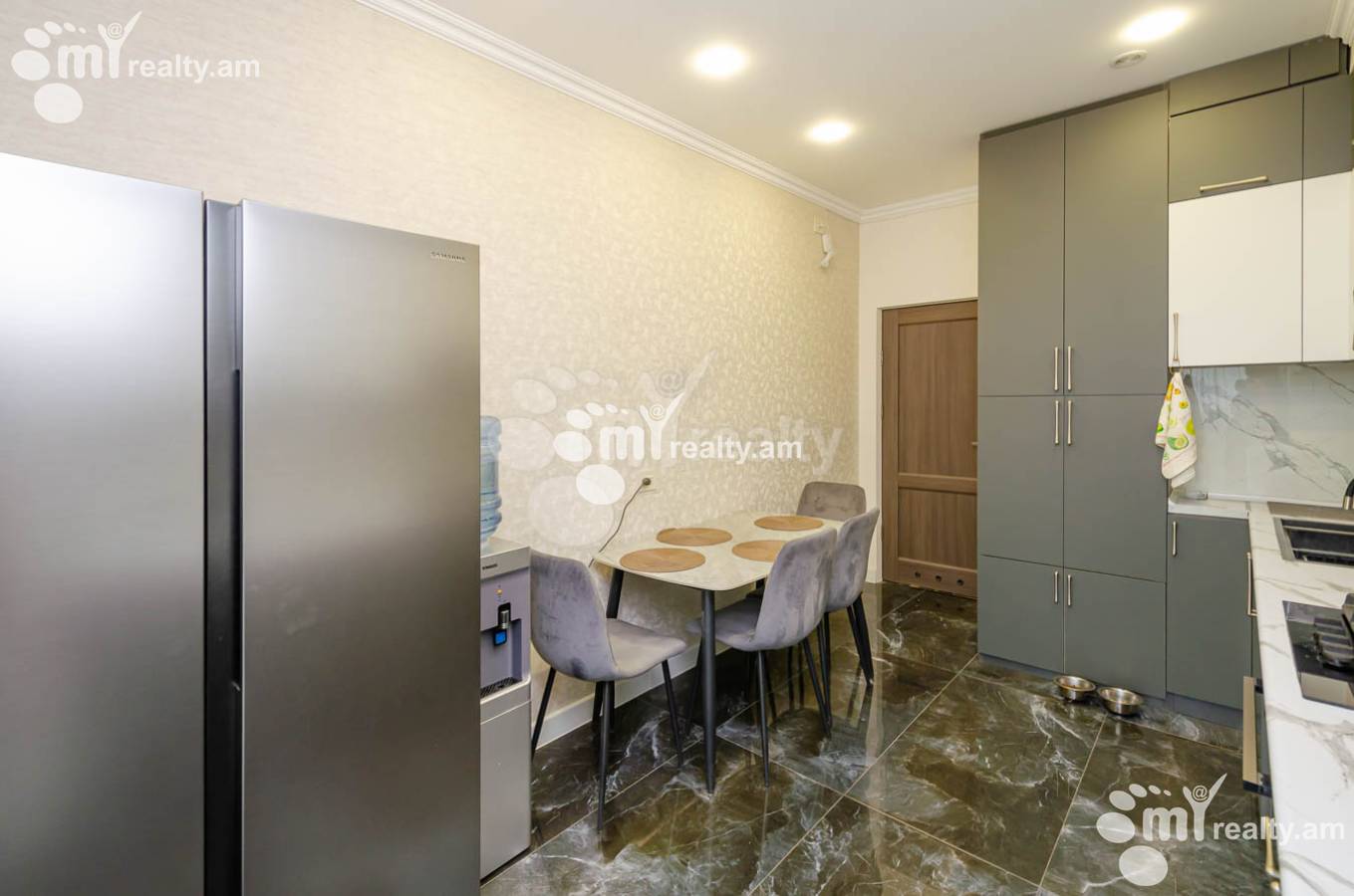 3 սենյականոց բնակարան  Կ. Ուլնեցու փող., Քանաքեռ-Զեյթուն Երևան, 140341