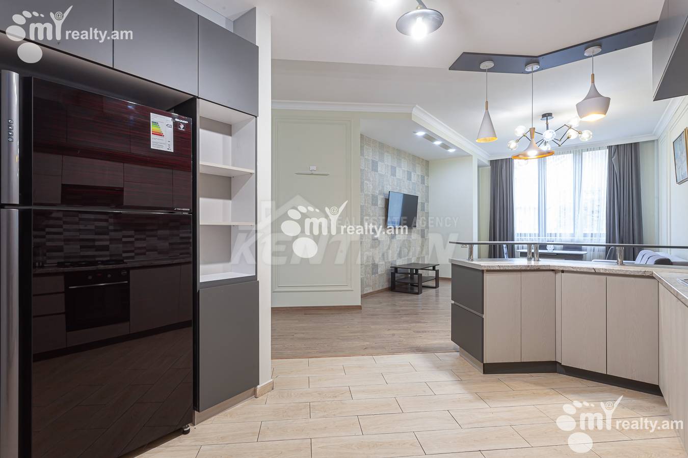 4 bedroom apartment for sale خیابان آنتارایین, مرکز شهر ایروان, 155469