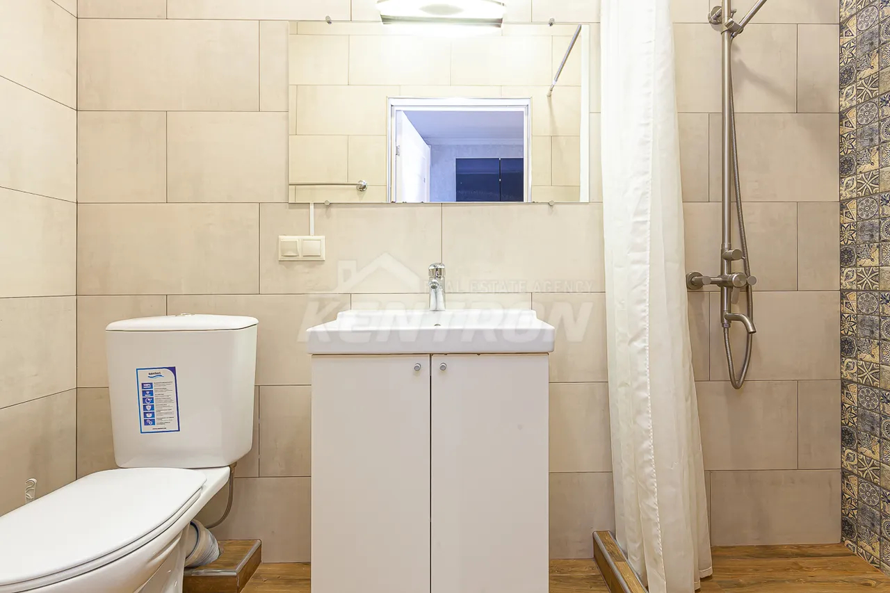 3 bedroom apartment for rent Teryan St, Center Yerevan, 158701