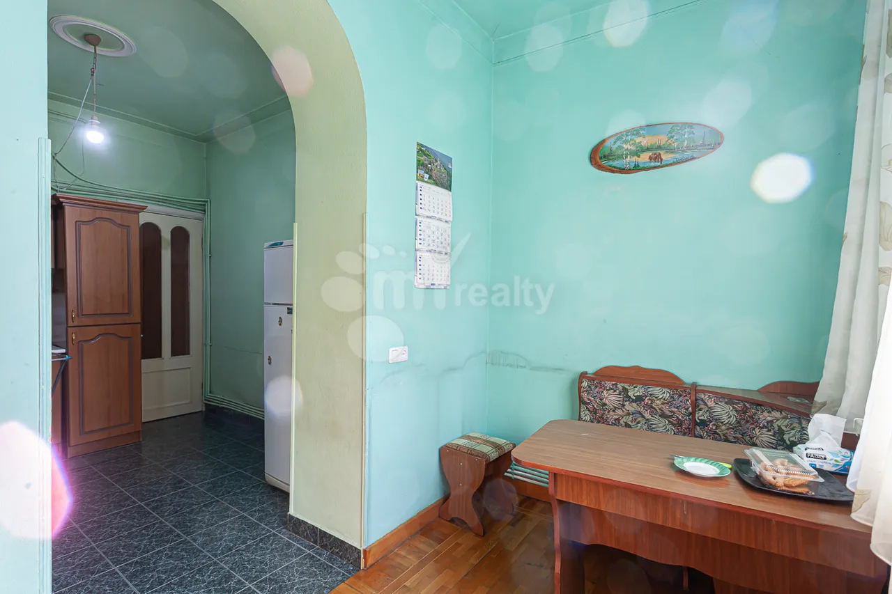 2 bedroom apartment for rent Nalbandyan St, Center Yerevan, 160700