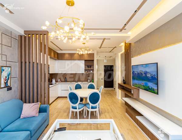 varcov-bnakaran-norakaruycum/2-senyakanoc/Buzand+St/Center/Yerevan