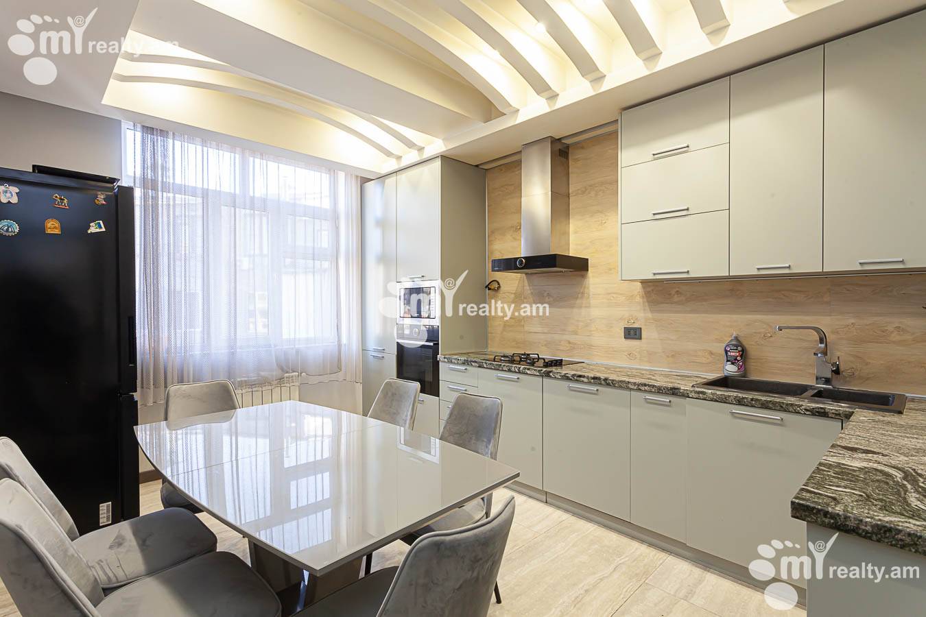 6 bedroom apartment for sale rue d'A.Manukyan, Center Yerevan, 153280
