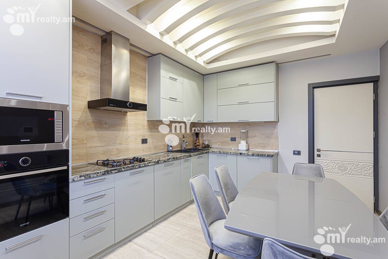 6 bedroom apartment for sale rue d'A.Manukyan, Center Yerevan, 153280