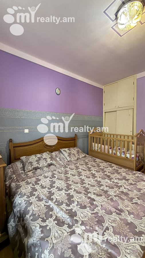 3 bedroom apartment for sale خیابان زاکیان, مرکز شهر ایروان, 159084