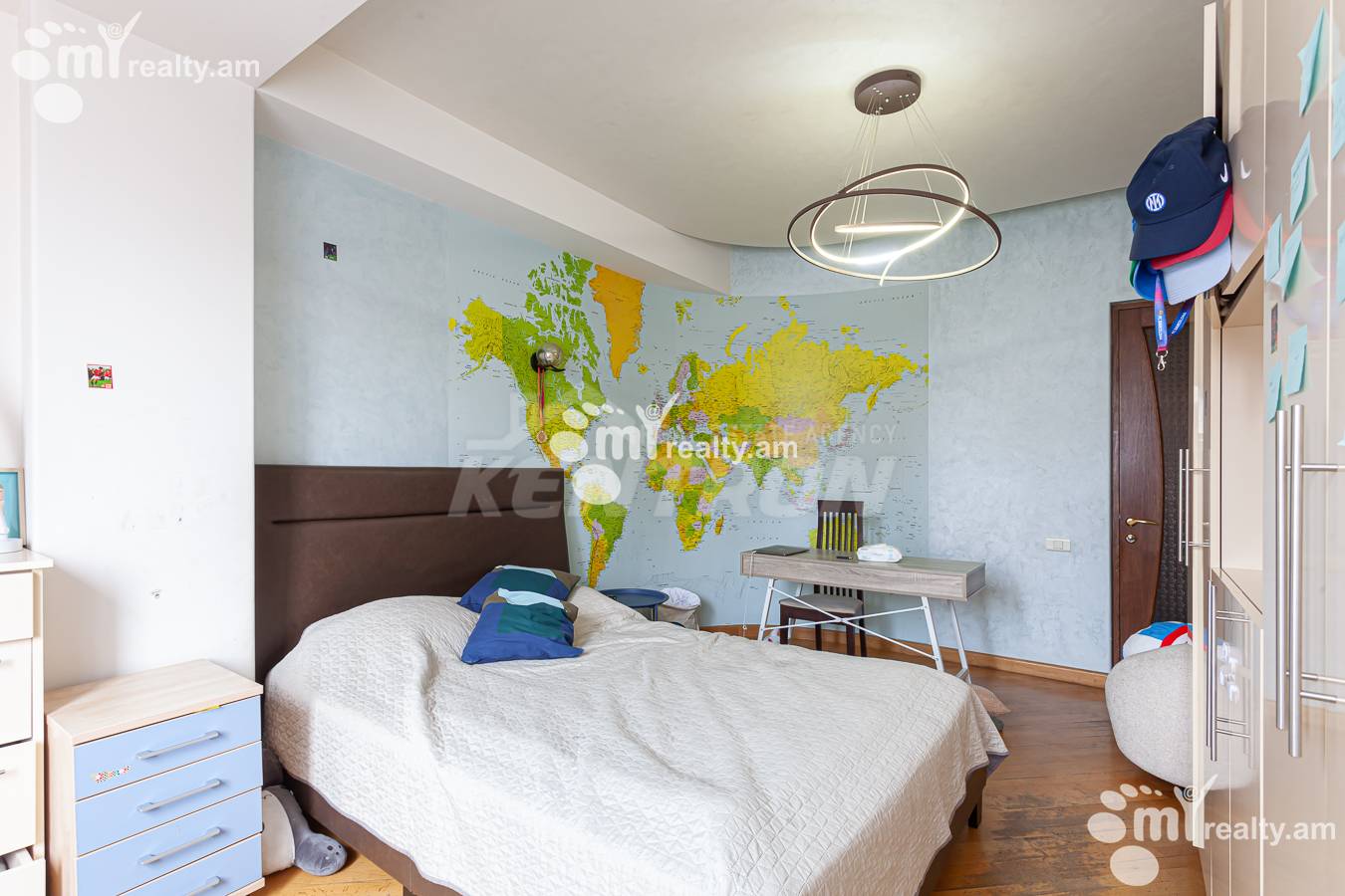 4 bedroom apartment for sale rue d'Amiryan, Center Yerevan, 155876