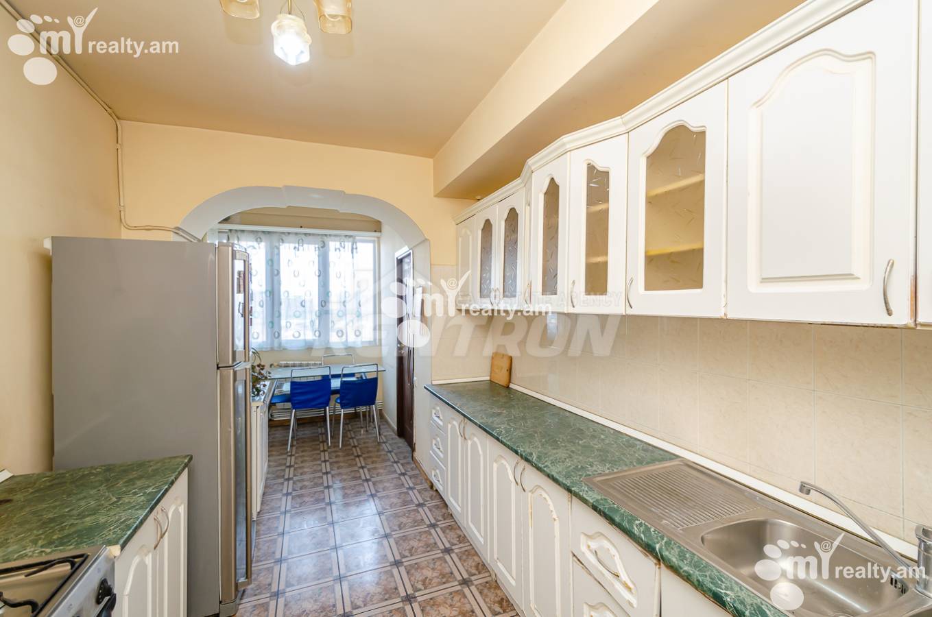 4 bedroom apartment for sale خیابان ساریان, مرکز شهر ایروان, 154183