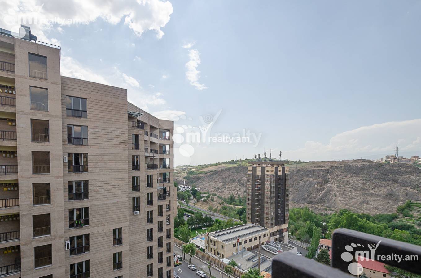 3 bedroom apartment for sale Paronyan St, Center Yerevan, 146397