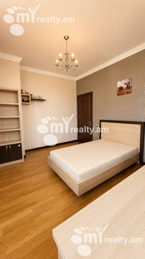 4 bedroom apartment for rent (خیابان باقرامیان (کِنترون, مرکز شهر ایروان, 161003