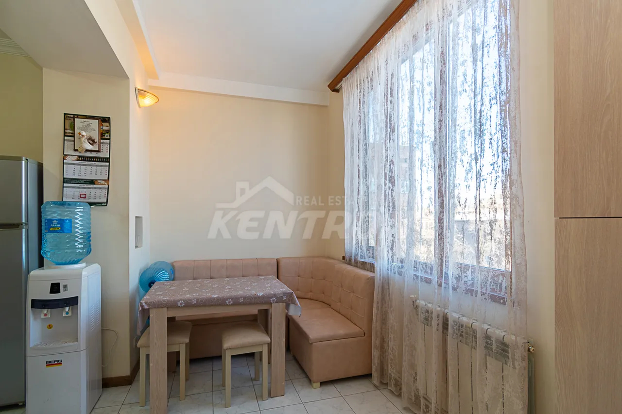 3 bedroom apartment for sale Hr.Kochar St, Arabkir Yerevan, 159108
