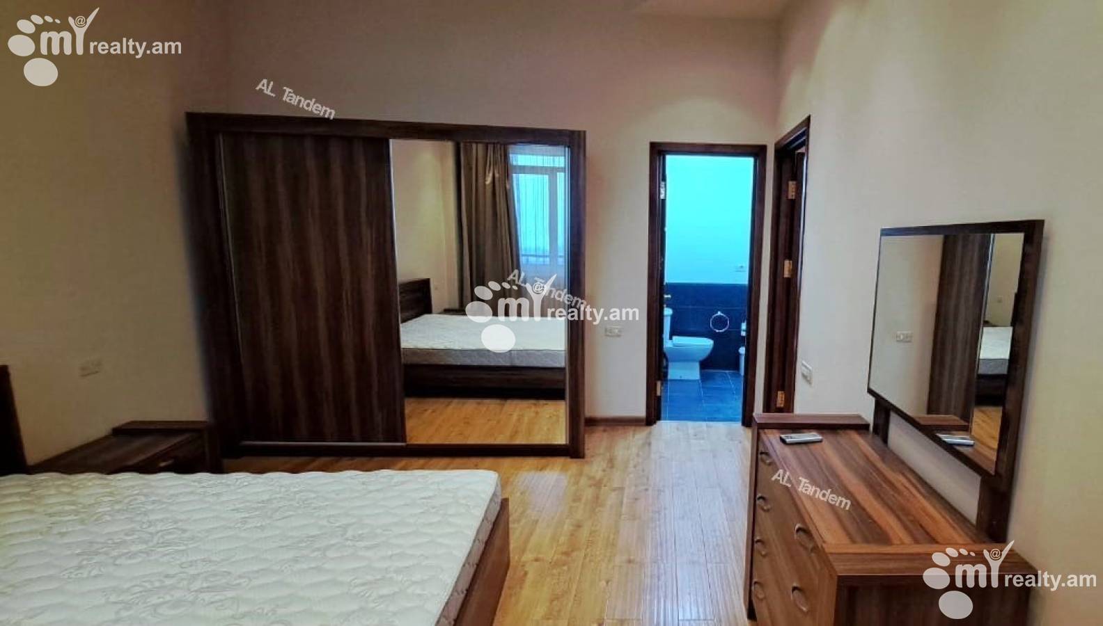 4 bedroom apartment for sale Dzorap St, Center Yerevan, 154386