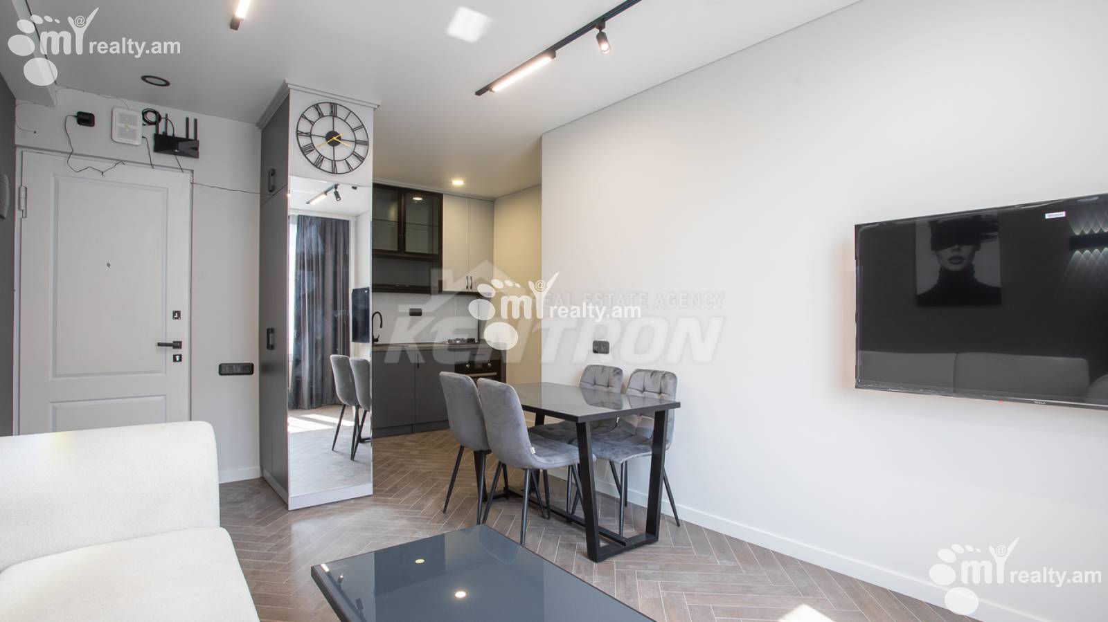 2 bedroom apartment for rent خیابان قازار پارپِتسی, مرکز شهر ایروان, 156781