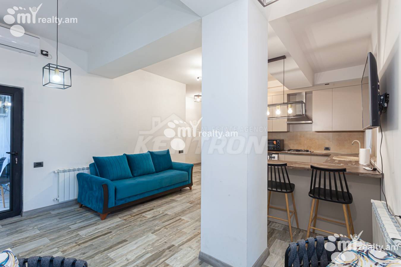 Купить 2 комнатную квартиру Антараин ул, Центр Ереван, 152044