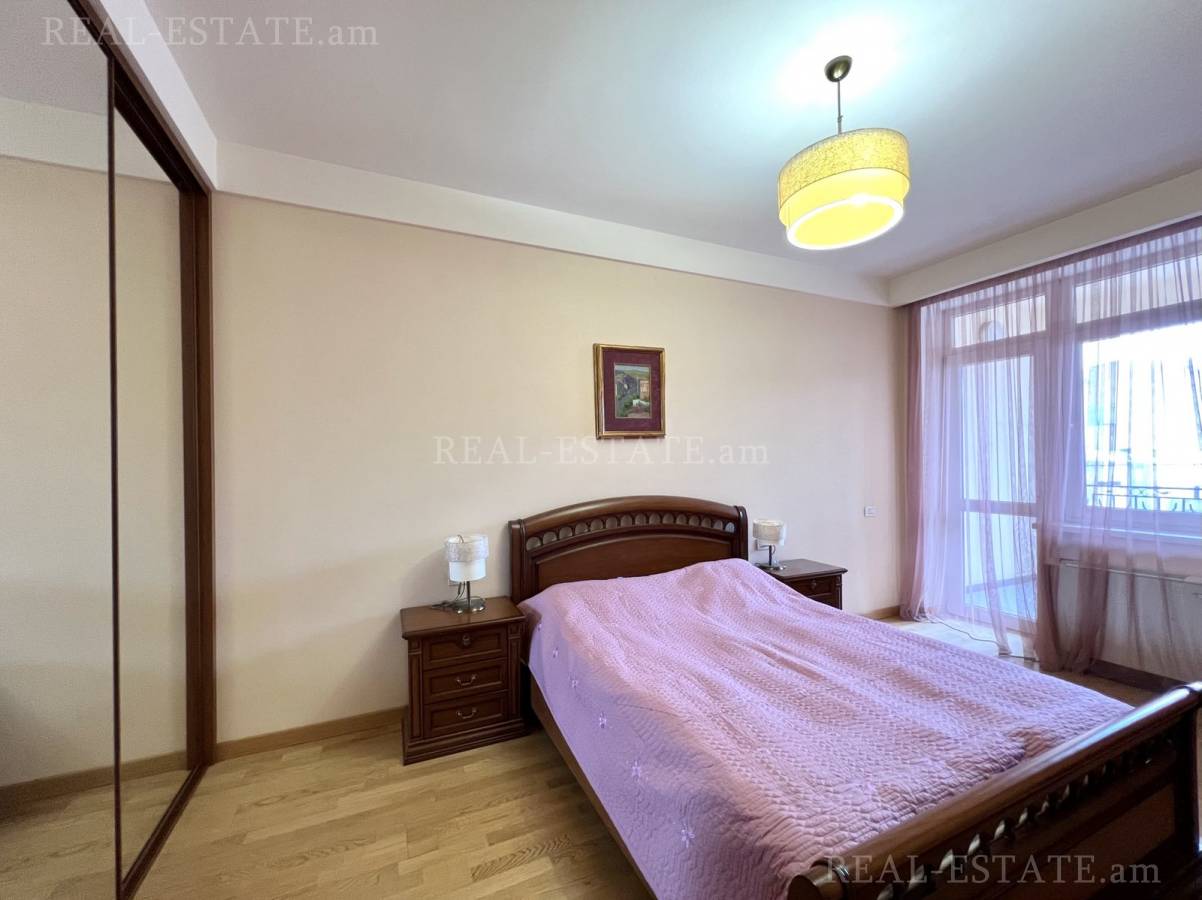 3 bedroom apartment for rent Northern(Hyusisayin)  Ave, Center Yerevan, 128767