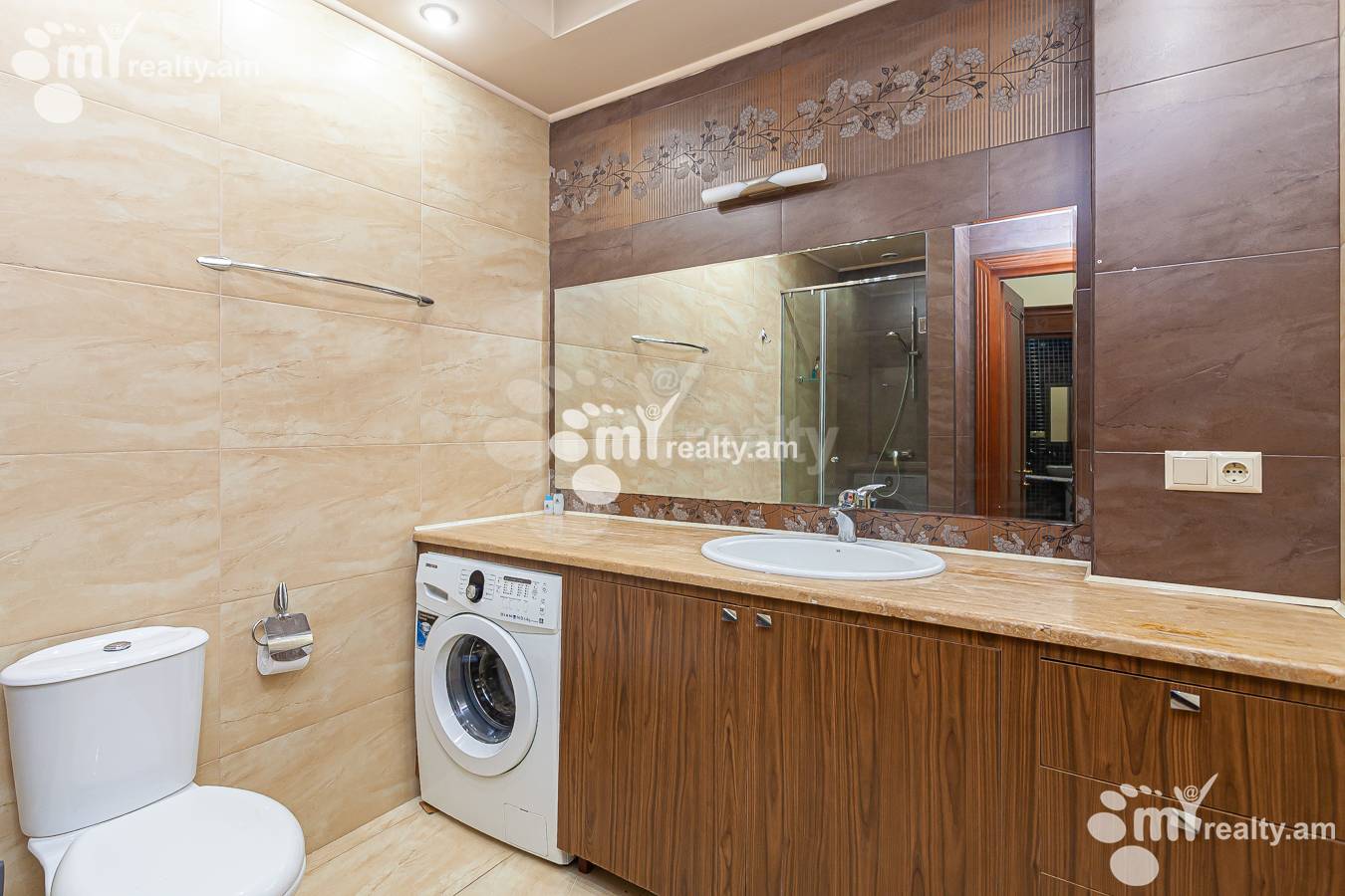 3 bedroom apartment for sale Northern (Hyusisayin)  Ave, Center Yerevan, 152177