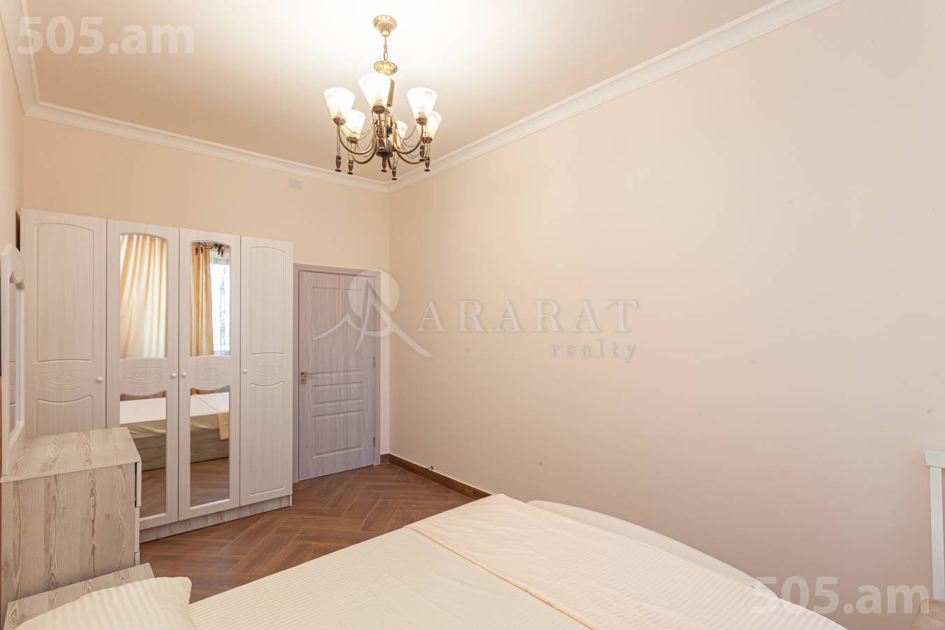 4 bedroom apartment for rent Rostom St, Center Yerevan, 149800