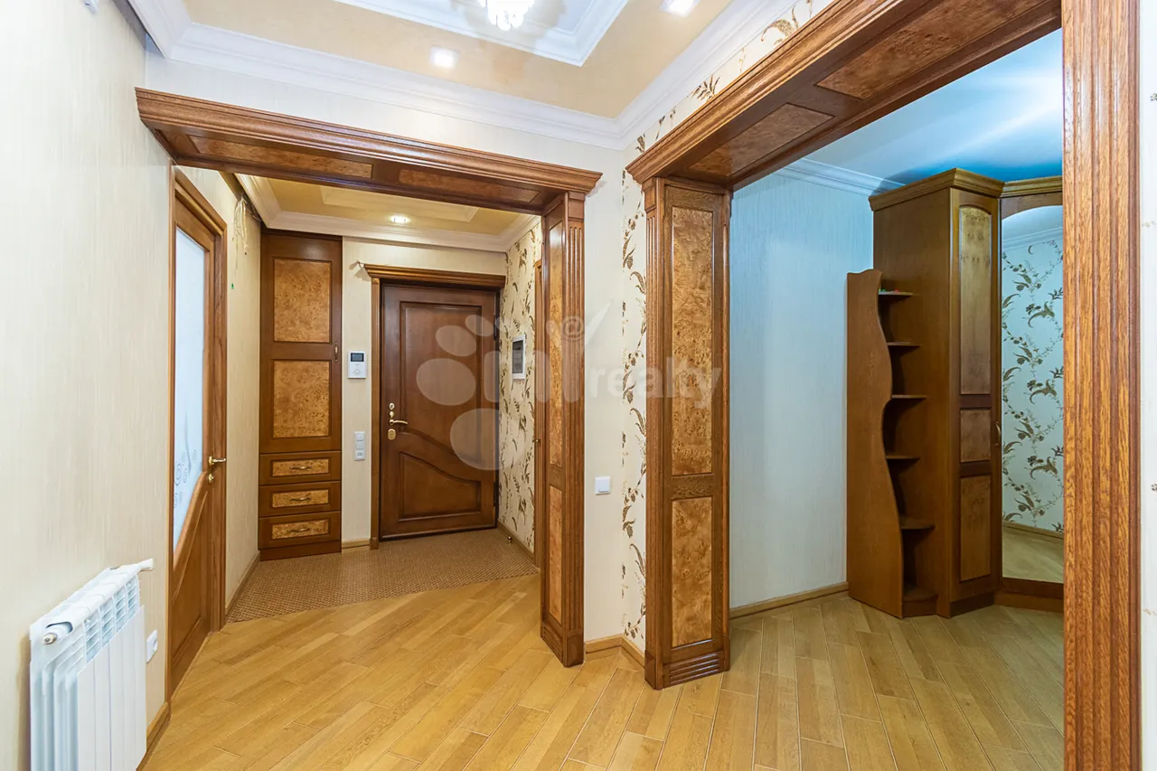 4 bedroom apartment for sale Ghapantsian St, Arabkir Yerevan, 160065